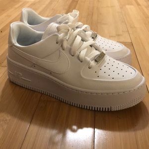 Nike Air Force 1 Sage Low